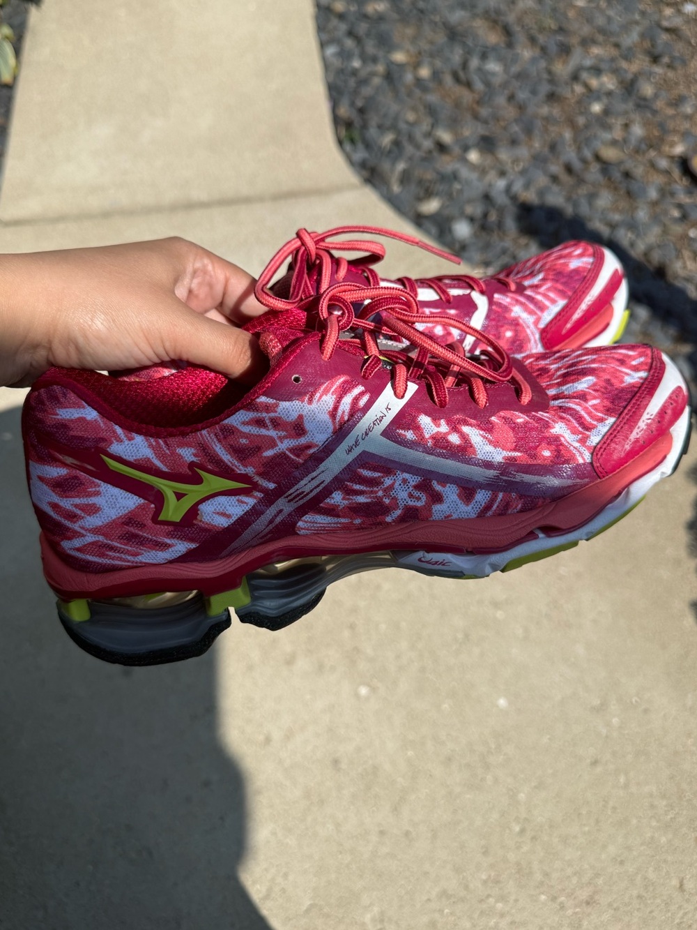 Mizuno Women's Pink Red Patterned Running Shoes with Lime Accents Size 10